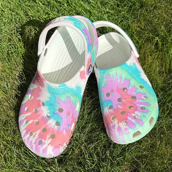 CROCS Shoes - CROCS Classic Tie-Dye Graphic Clogs Women’s Size 9